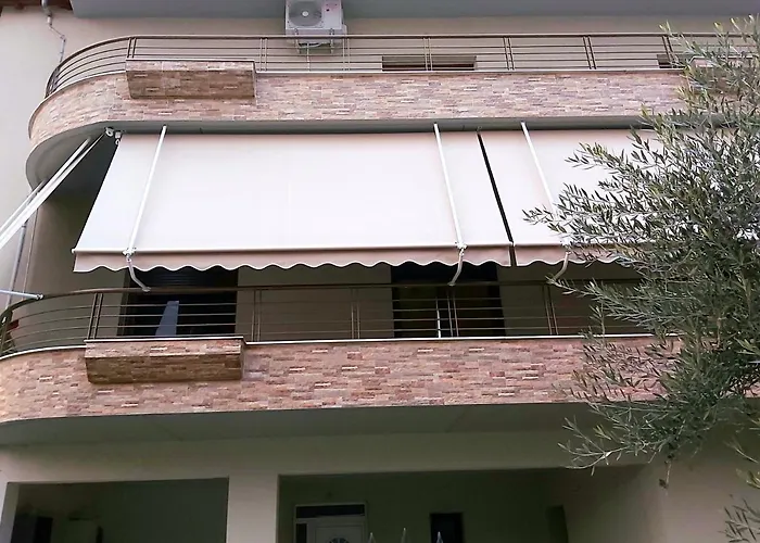 Helen\'S House